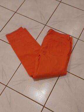 4/$60 Chaus Coral Pants - Size 10